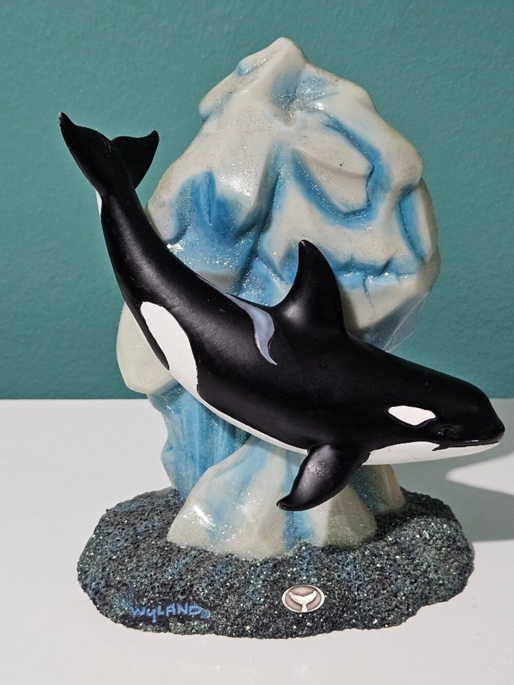 Wyland SeaWorld Busch Gardens Killer Whale Orca 6.5" Ceramic Figurine 2008